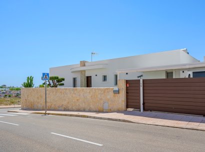 Villa · Herverkoop - La Marina · Alicante · Spanje