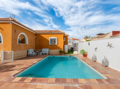 Villa · Reventa - Ciudad Quesada - Rojales · Alicante · España