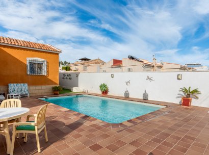 Villa · Reventa - Ciudad Quesada - Rojales · Alicante · España