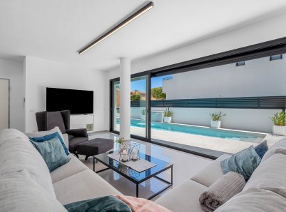 Villa · Återförsäljning - Guardamar del Segura · Alicante · Spanien