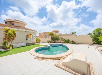 Villa · Resale - Ciudad Quesada - Rojales · Alicante · Spain