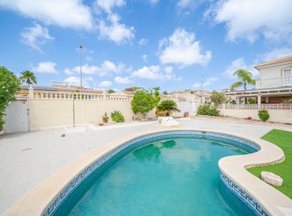 Villa · Resale - Ciudad Quesada - Rojales · Alicante · Spain