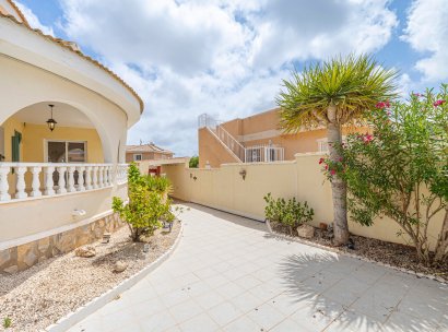 Villa · Resale - Ciudad Quesada - Rojales · Alicante · Spain