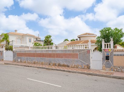 Villa · Resale - Ciudad Quesada - Rojales · Alicante · Spain