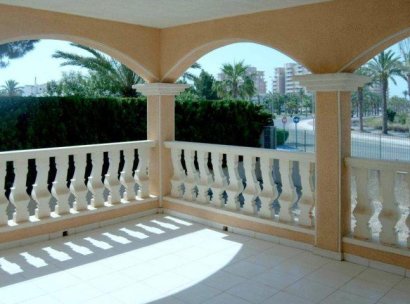 Villa · Obra nueva - La Manga del Mar Menor · Murcia · España