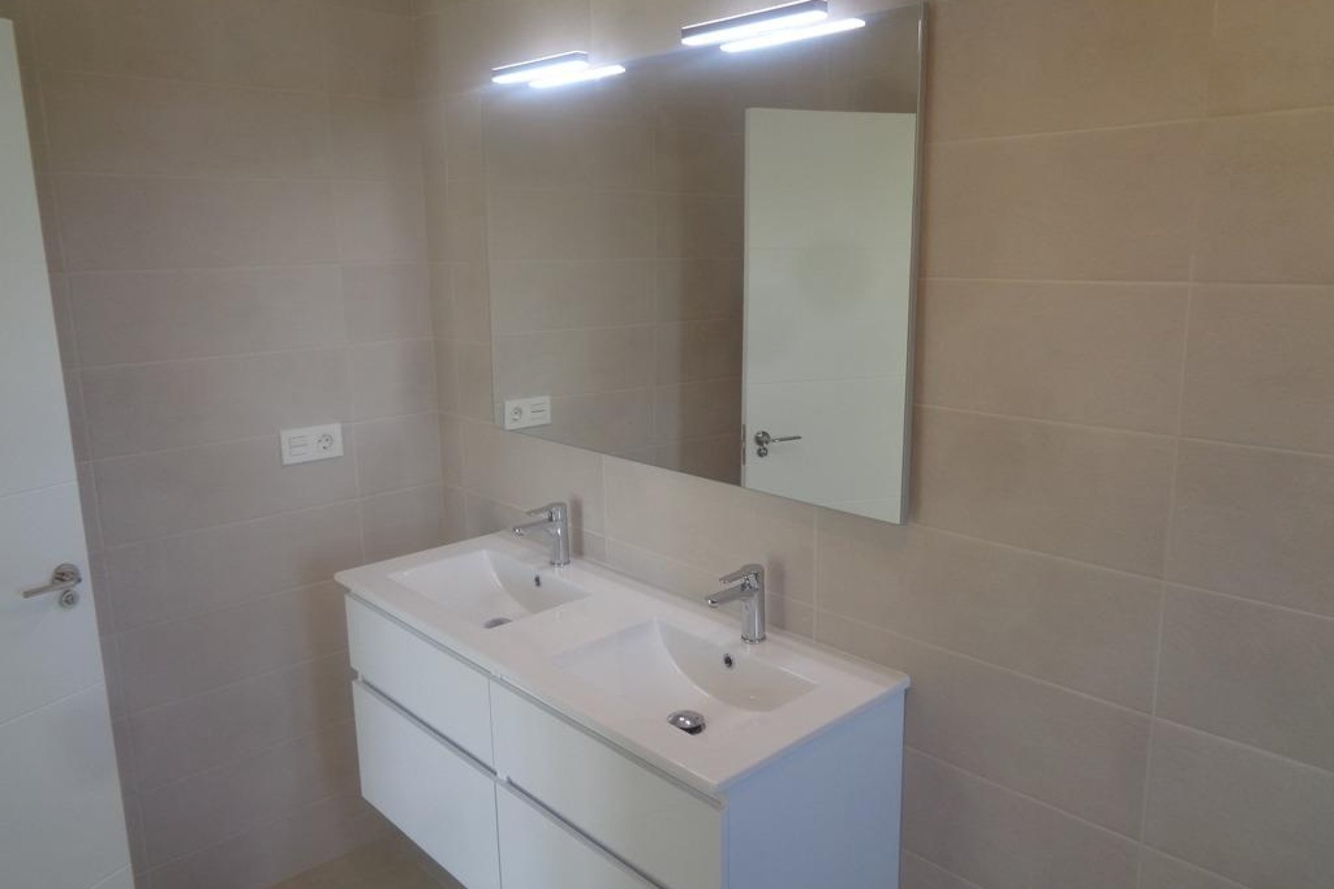 Obra nueva - Villa - Pinoso