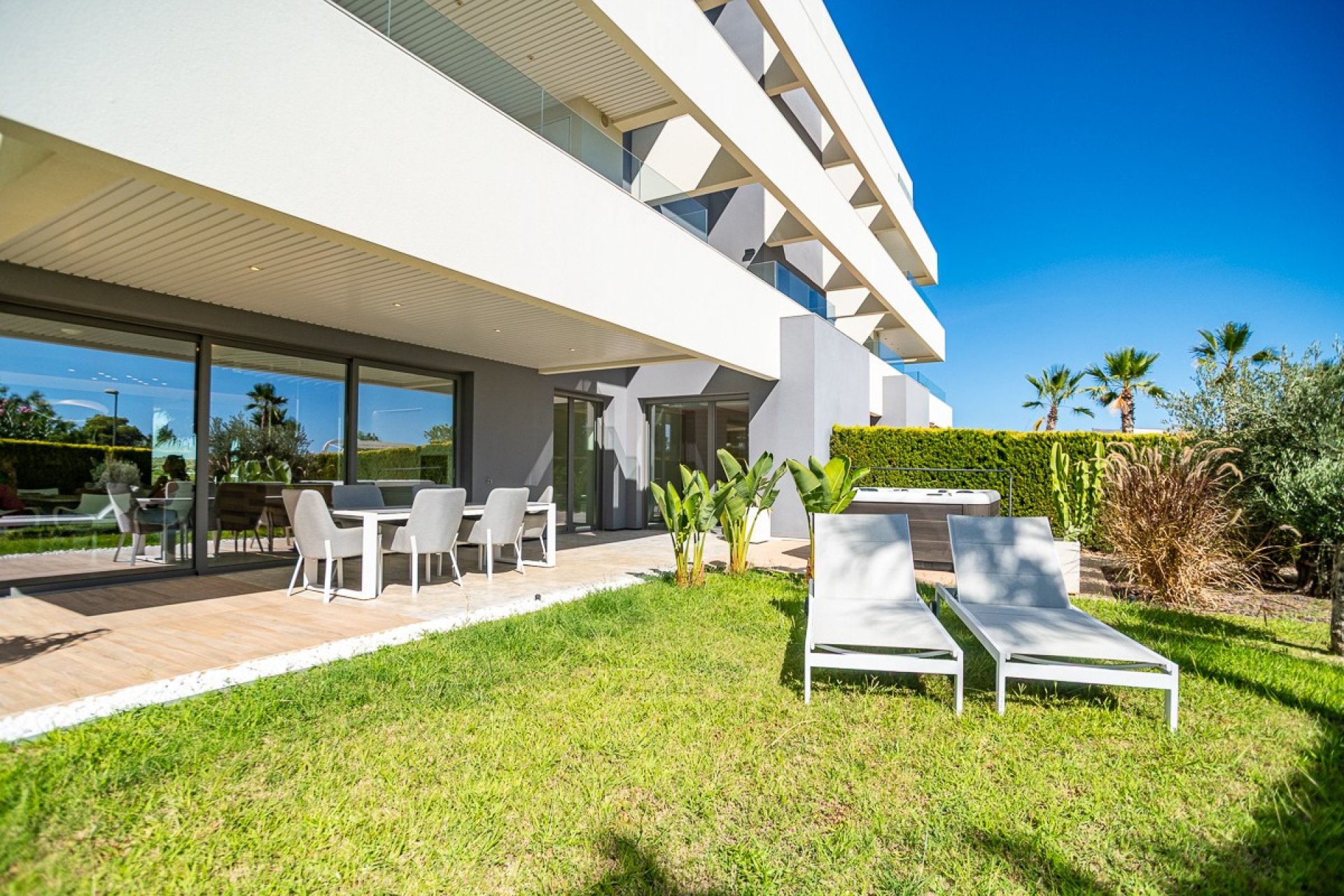 Herverkoop - Begane grond - Las Colinas Golf Resort