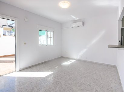 Casa · Reventa - San Miguel de Salinas · Alicante · España