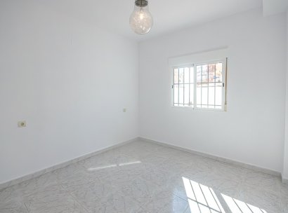 Casa · Reventa - San Miguel de Salinas · Alicante · España
