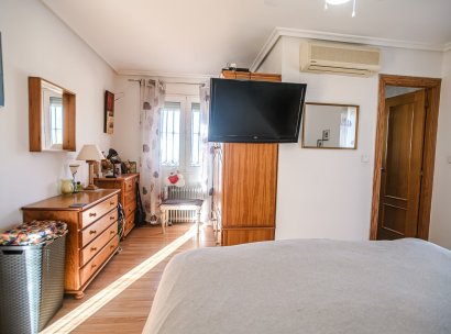 Villa · Herverkoop - Torrevieja · LOS BALCONES - LOS ALTOS · Alicante · Spanje