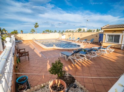 Villa · Herverkoop - Torrevieja · LOS BALCONES - LOS ALTOS · Alicante · Spanje