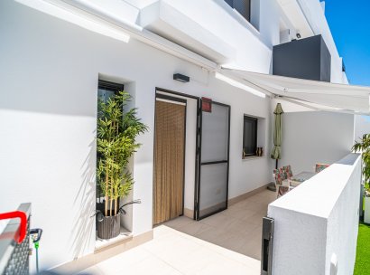 Appartement · Herverkoop - Torrevieja · LOS BALCONES - LOS ALTOS · Alicante · Spanje