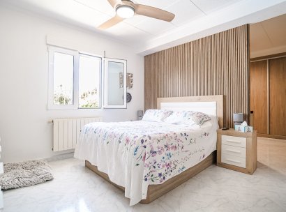 Villa · Herverkoop - La Marina · Alicante · Spanje