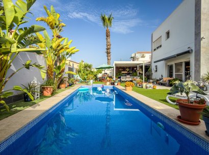 Villa · Återförsäljning - Torreta Florida · Alicante · Spanien