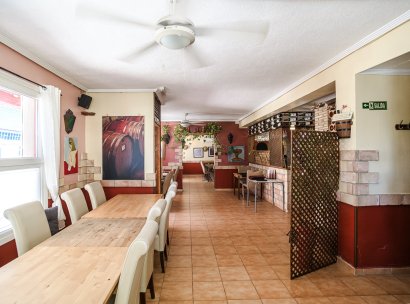 6. Commercial · Återförsäljning - Torrevieja · La Veleta · Alicante · Spanien