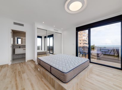 Villa · Herverkoop - Torrevieja · Alicante · Spanje