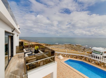 Villa · Herverkoop - Torrevieja · Alicante · Spanje