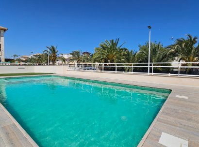 Lägenhet · Återförsäljning - La Marina · Alicante · Spanien