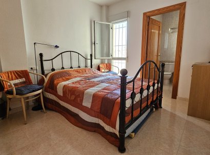 Villa · Herverkoop - La Marina · Alicante · Spanje