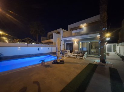 Villa · Herverkoop - Pilar de la Horadada · Alicante · Spanje