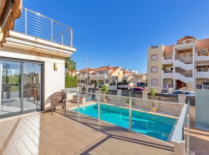 Villa · Herverkoop - Orihuela Costa · La Zenia · Alicante · Spanje