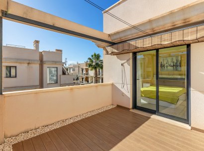 Villa · Herverkoop - Orihuela Costa · La Zenia · Alicante · Spanje