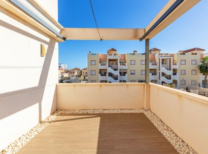 Villa · Herverkoop - Orihuela Costa · La Zenia · Alicante · Spanje