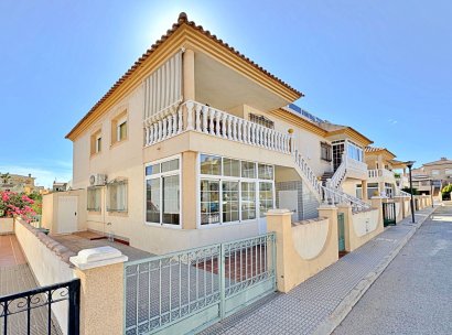 Apartment · Resale - Orihuela Costa · La Zenia · Alicante · Spain