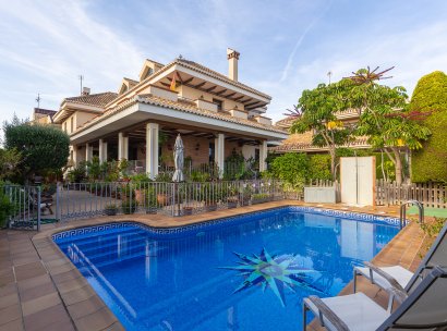Villa · Resale - Torrevieja · La Veleta · Alicante · Spain