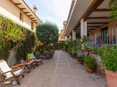 Villa · Resale - Torrevieja · La Veleta · Alicante · Spain
