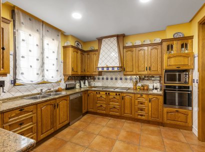 Villa · Resale - Torrevieja · La Veleta · Alicante · Spain