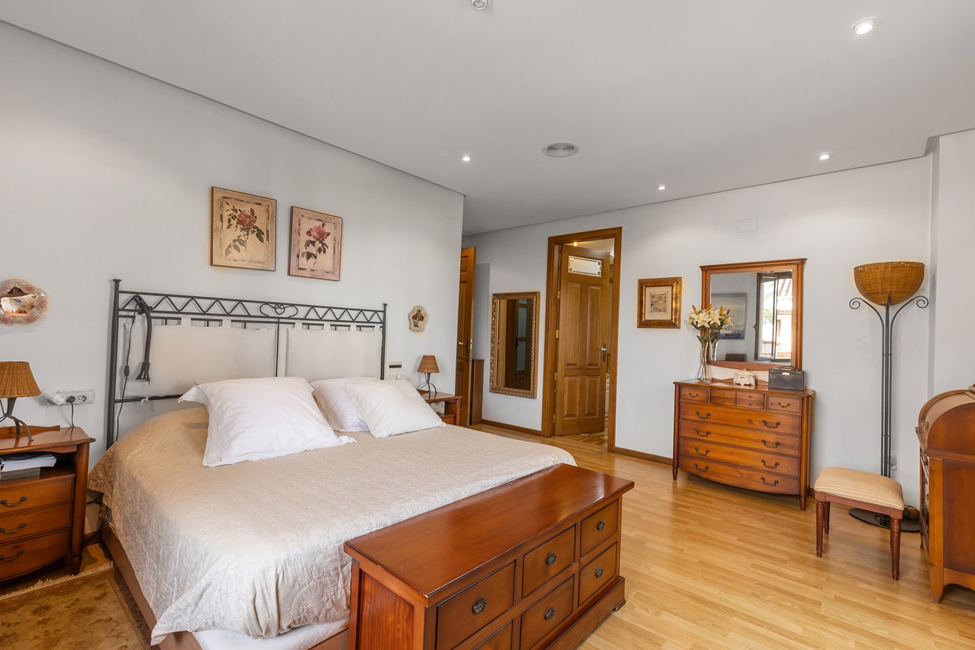 Resale - Villa - Torrevieja - Costa Blanca South