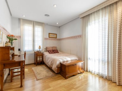 Villa · Resale - Torrevieja · La Veleta · Alicante · Spain