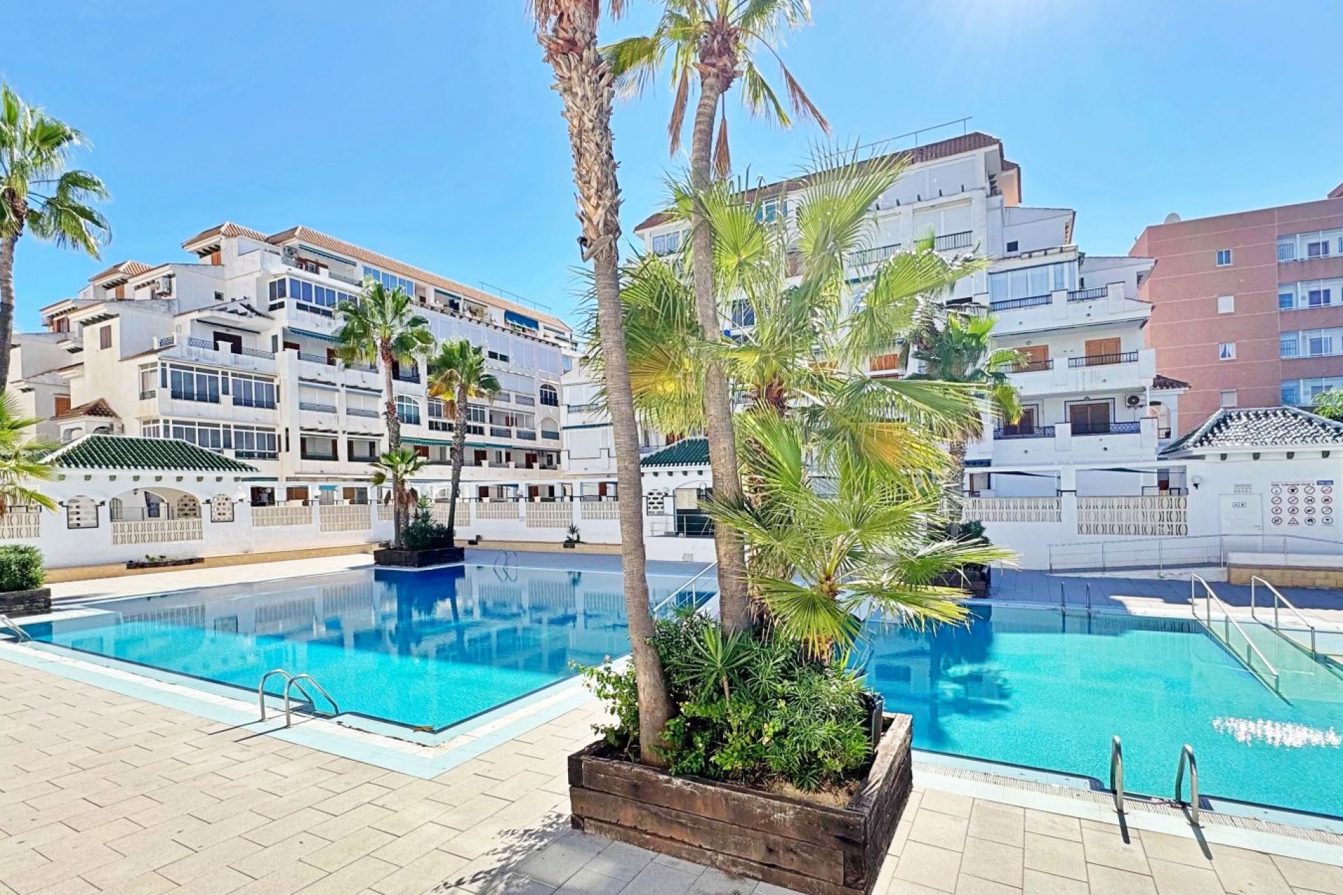 Resale - Apartment - Torrevieja - Costa Blanca South