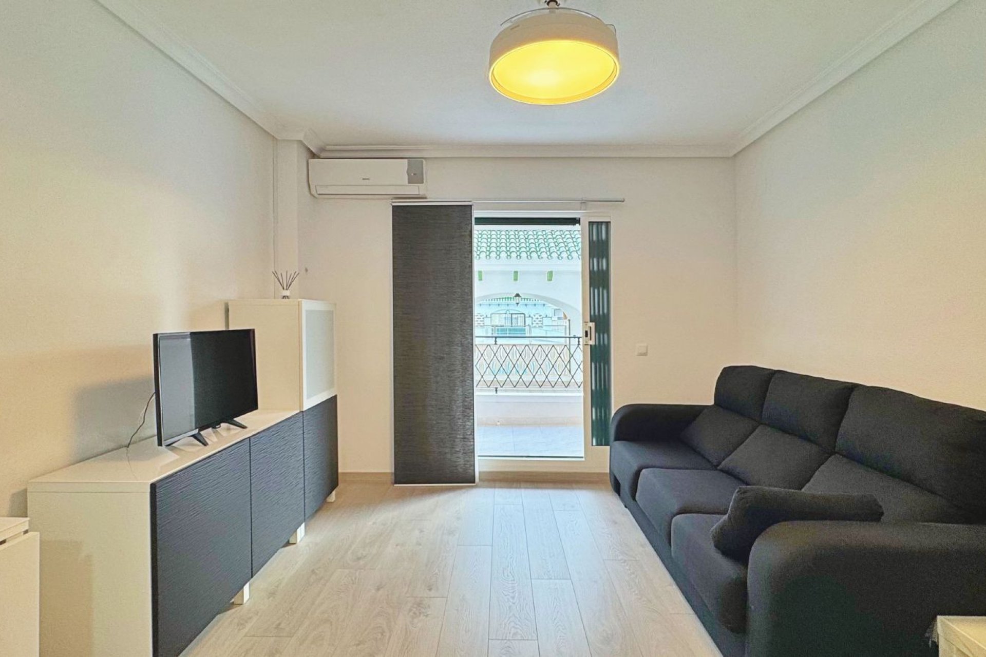 Resale - Apartment - Torrevieja - Costa Blanca South