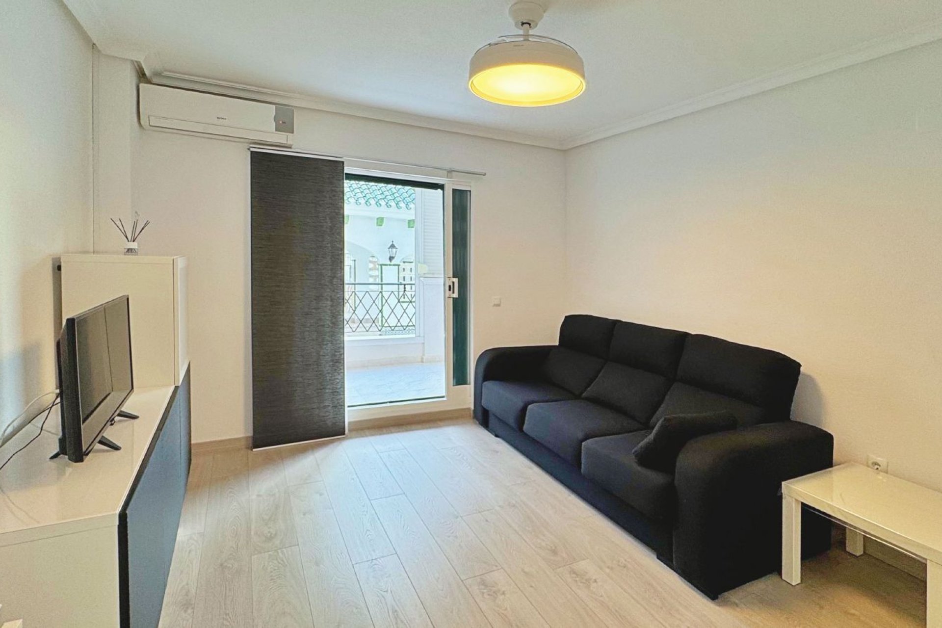 Resale - Apartment - Torrevieja - Costa Blanca South