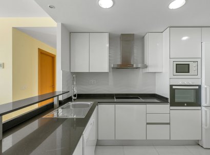 Penthouse · Resale - Torrevieja · Punta Prima · Alicante · Spain