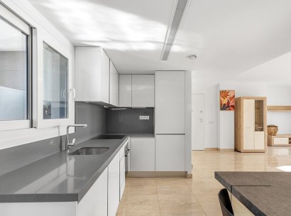Penthouse · Resale - Torrevieja · Punta Prima · Alicante · Spain