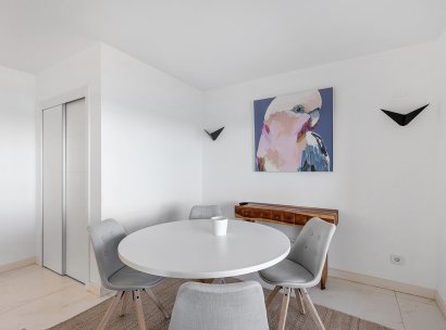 Appartement · Herverkoop - Torrevieja · Punta Prima · Alicante · Spanje