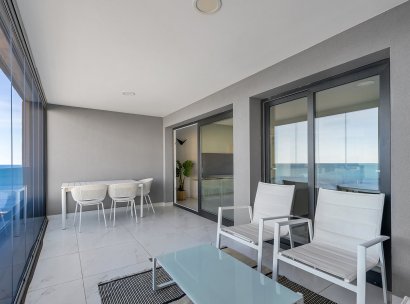 Appartement · Herverkoop - Torrevieja · Punta Prima · Alicante · Spanje