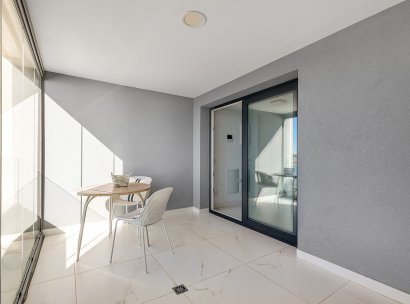 Appartement · Herverkoop - Torrevieja · Punta Prima · Alicante · Spanje