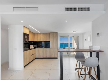 Appartement · Herverkoop - Torrevieja · Punta Prima · Alicante · Spanje