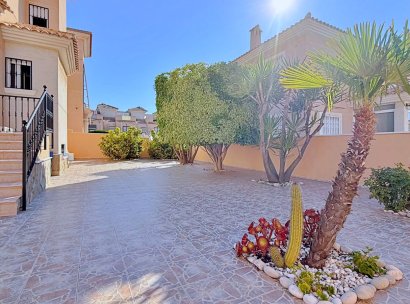 Villa · Återförsäljning - Orihuela · Orihuela Costa · Alicante · Spanien