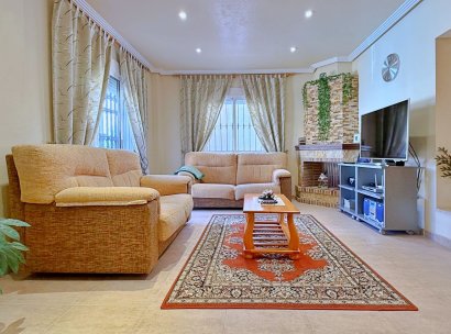 Villa · Återförsäljning - Orihuela · Orihuela Costa · Alicante · Spanien