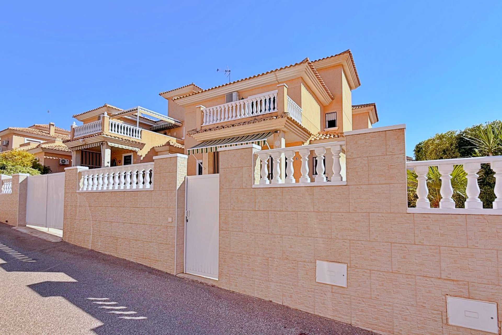 Återförsäljning - Villa - Orihuela - Costa Blanca South