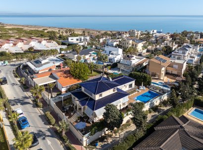 Villa · Återförsäljning - Torrevieja · La Mata · Alicante · Spanien