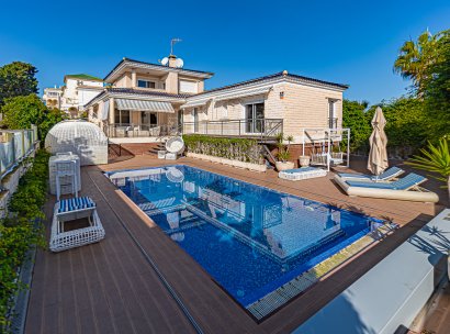 Villa · Återförsäljning - Torrevieja · La Mata · Alicante · Spanien