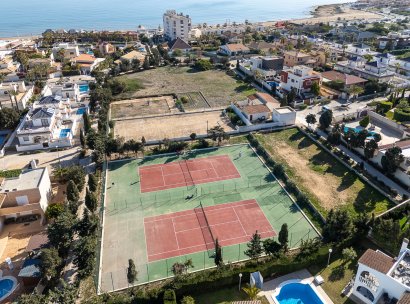 Villa · Återförsäljning - Torrevieja · La Mata · Alicante · Spanien
