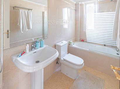 Villa · Återförsäljning - Torrevieja · La Mata · Alicante · Spanien
