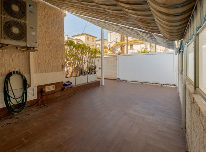 Villa · Återförsäljning - Torrevieja · La Mata · Alicante · Spanien